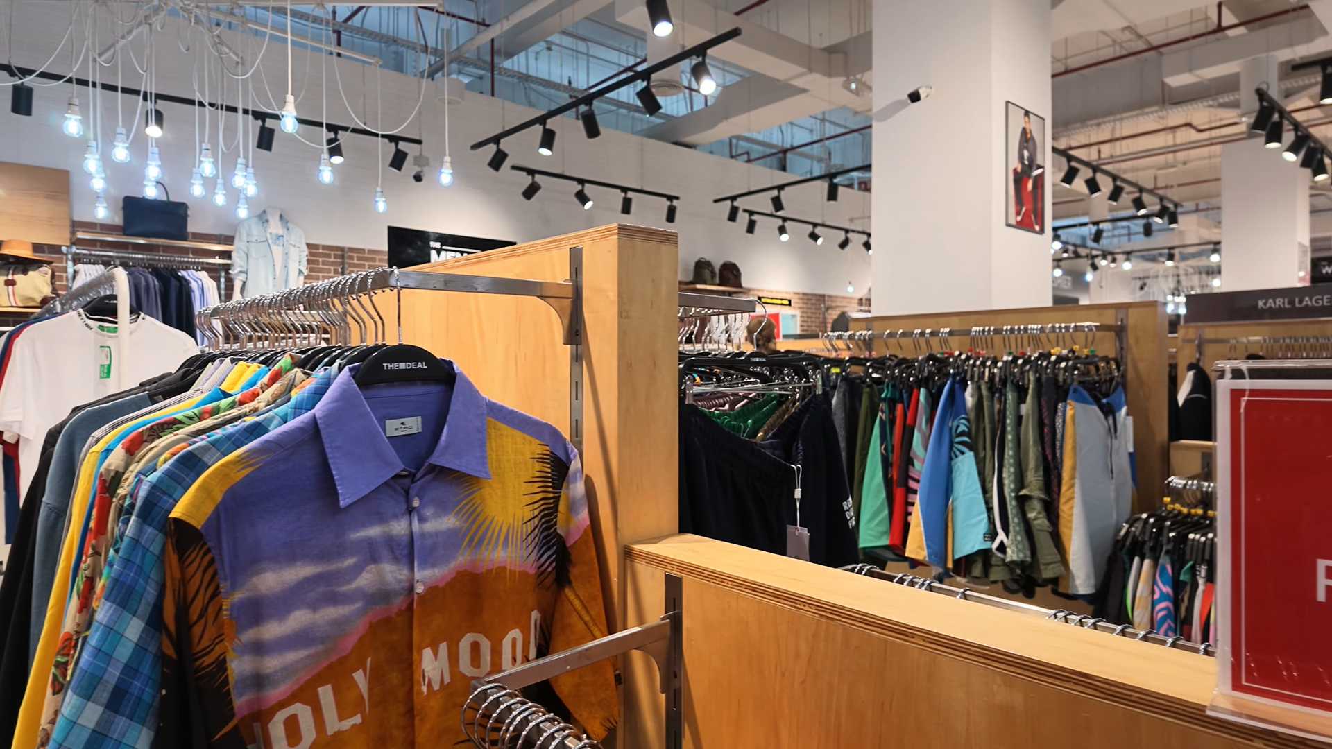 Brands For Less - Dubai Outlet Mall Interior
