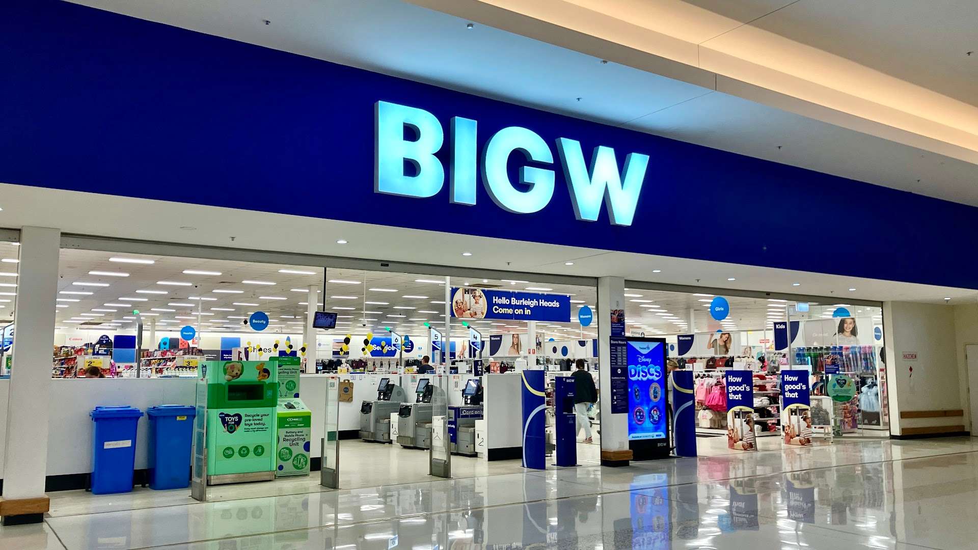 BIG W Burleigh Heads