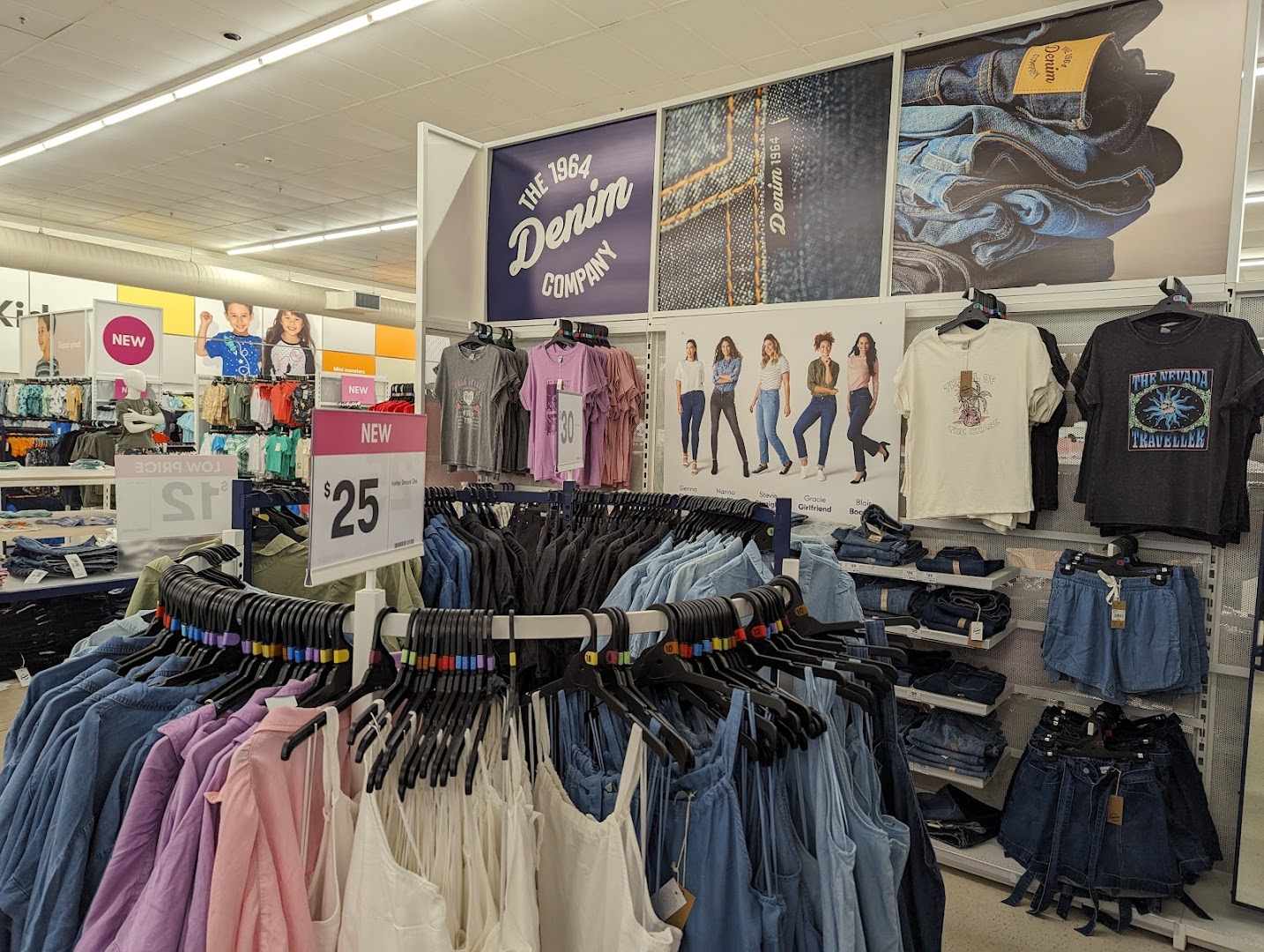 BIG W Highpoint Interior
