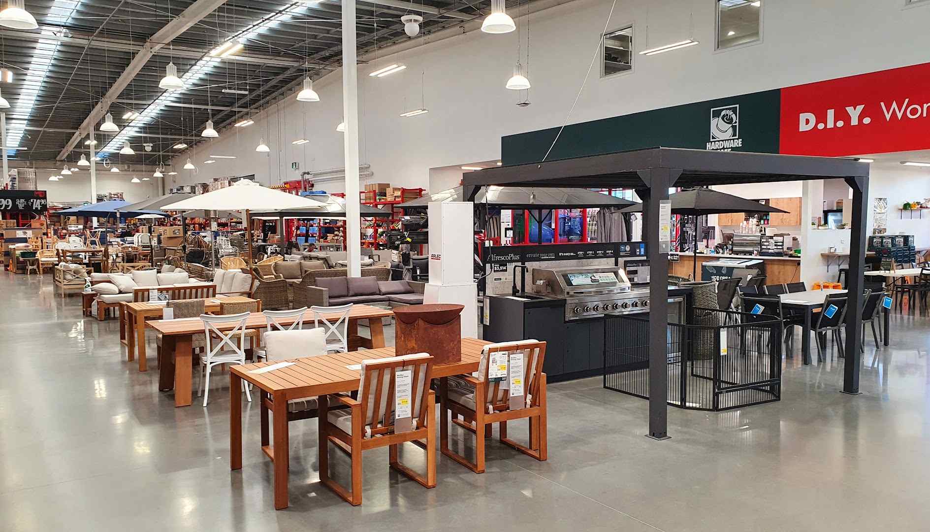 Bunnings Acacia Ridge Interior