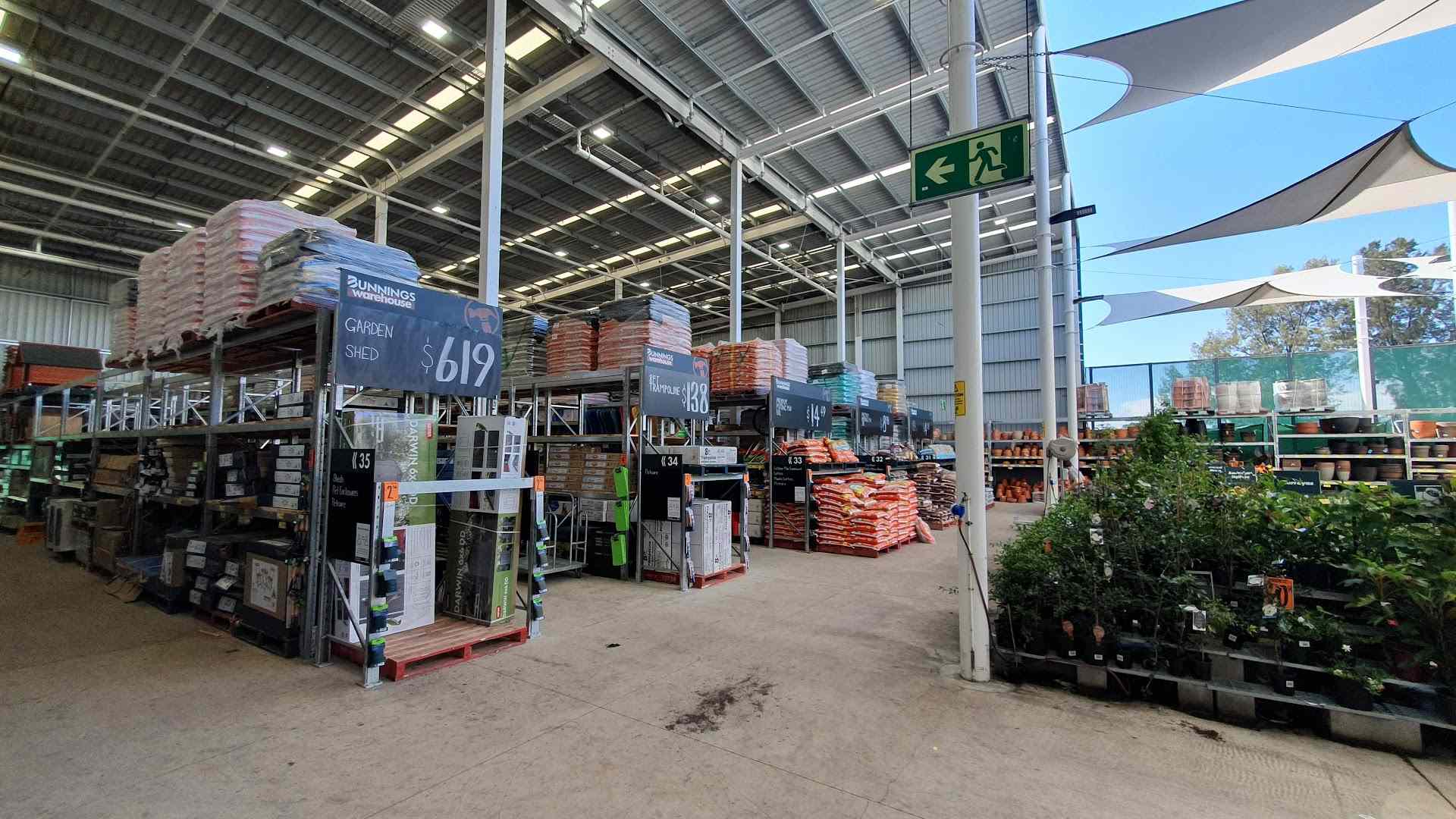 Bunnings Adelaide Airport Interior