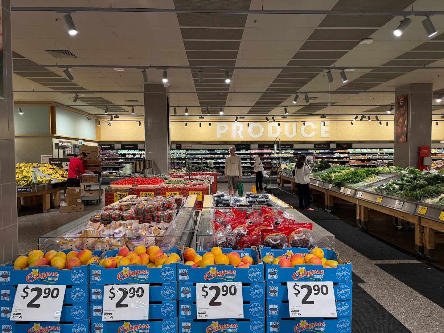 Coles Broadway Interior