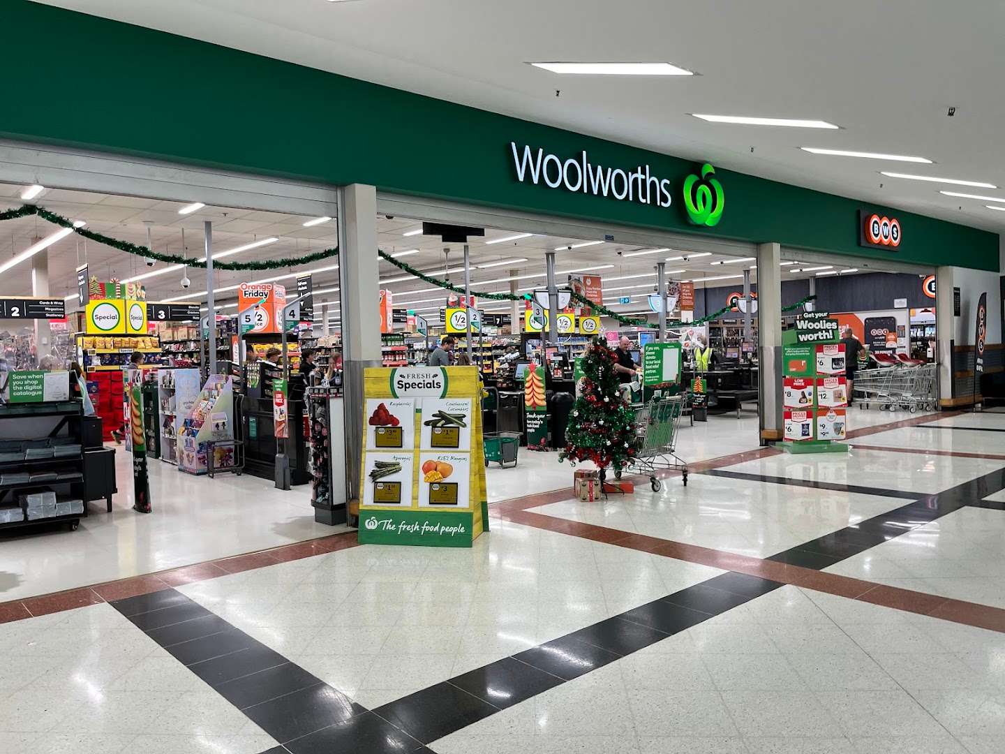 Woolworths Jerrabomberra