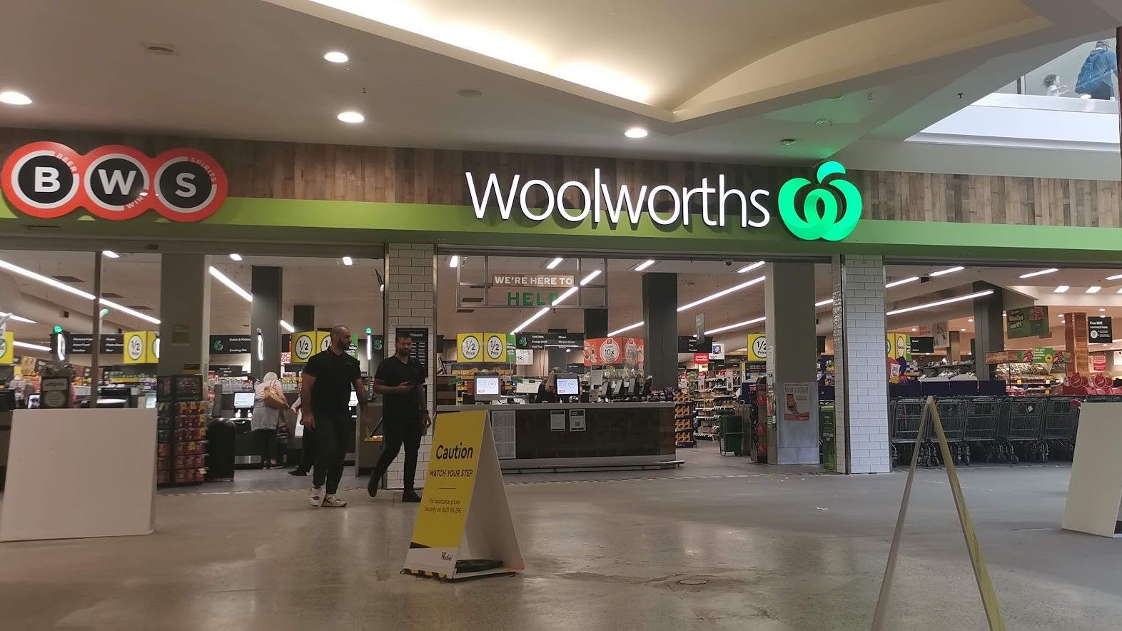 Woolworths Tea Tree Plaza