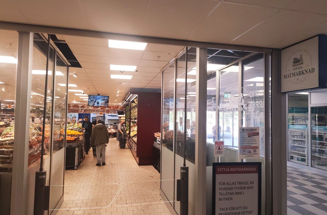 Fittja Matmarknad - Huvudentré och Butiksentré