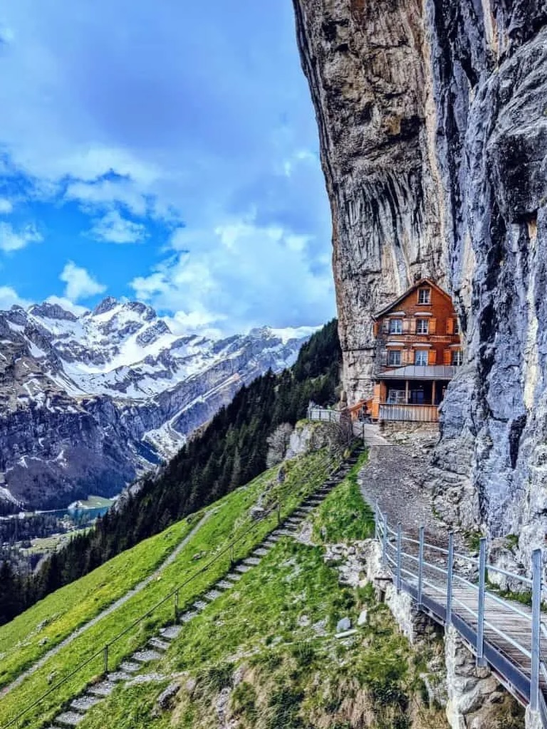 Aescher - Guesthouse on the Mountain