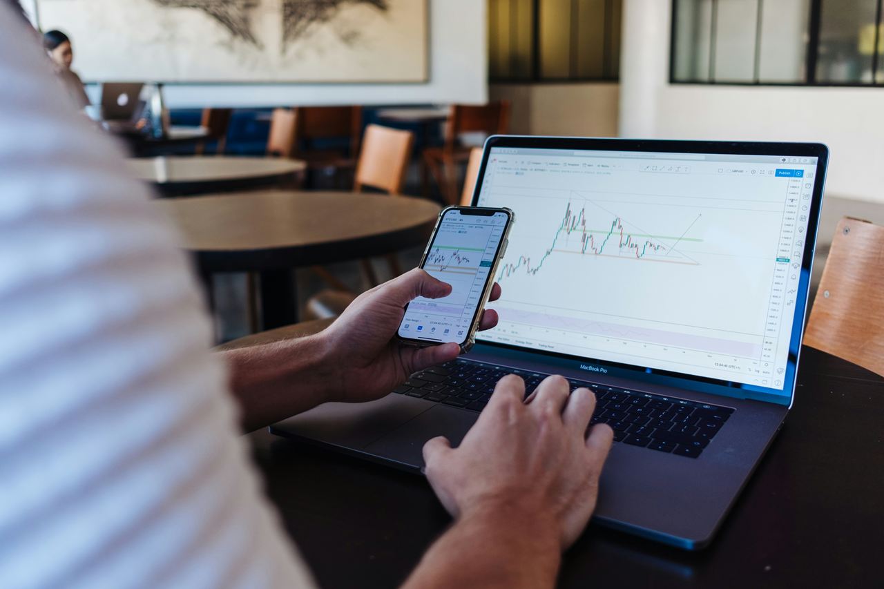 Is There Any Potential to Buy RevolutionRace Stock on Avanza.se? Here's the Analysis