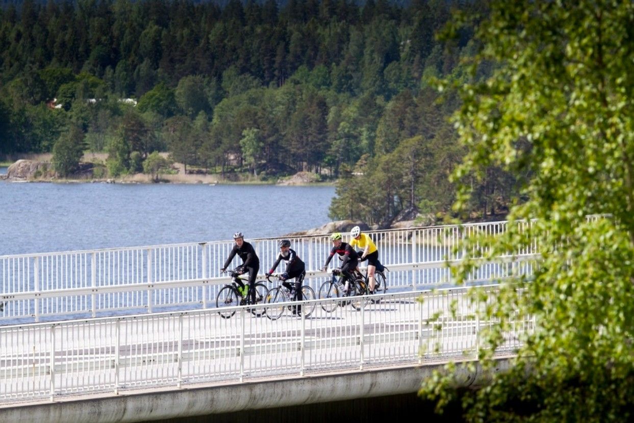 Cycling across the bridge