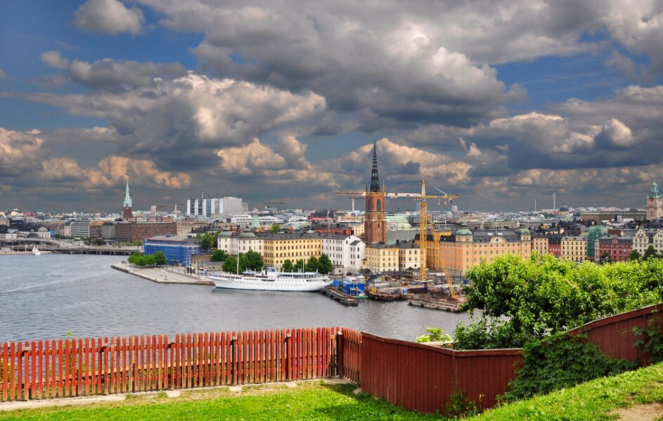 Ivar Los Park, Sodermalm: Panoramic Views and Local Charm