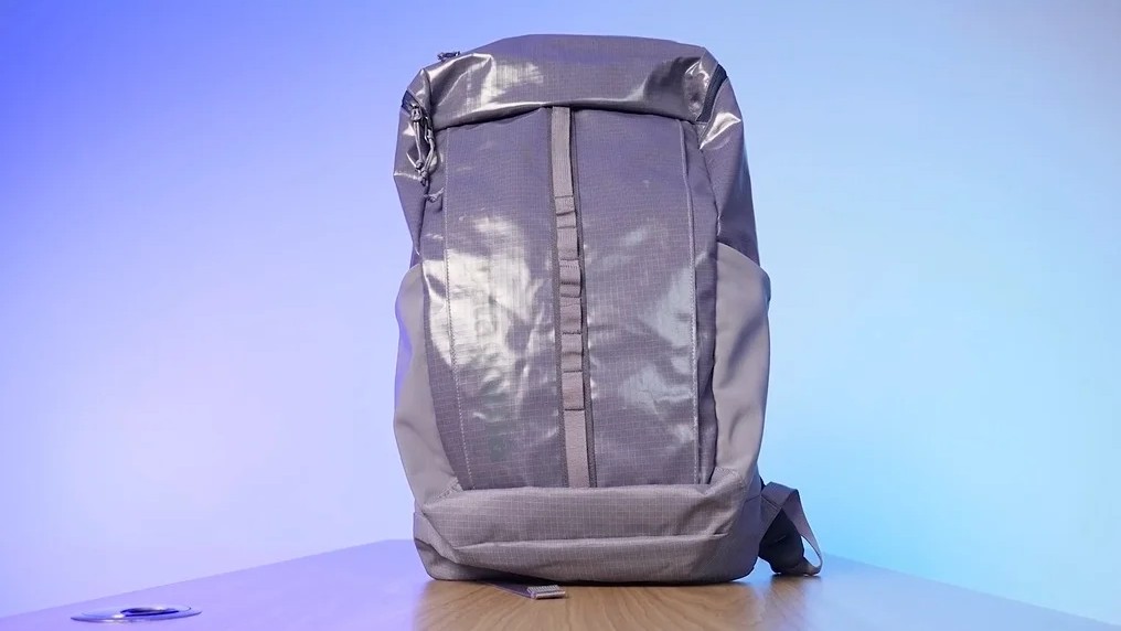 Patagonia Black Hole Pack 25L: Rugged Travel Daypack