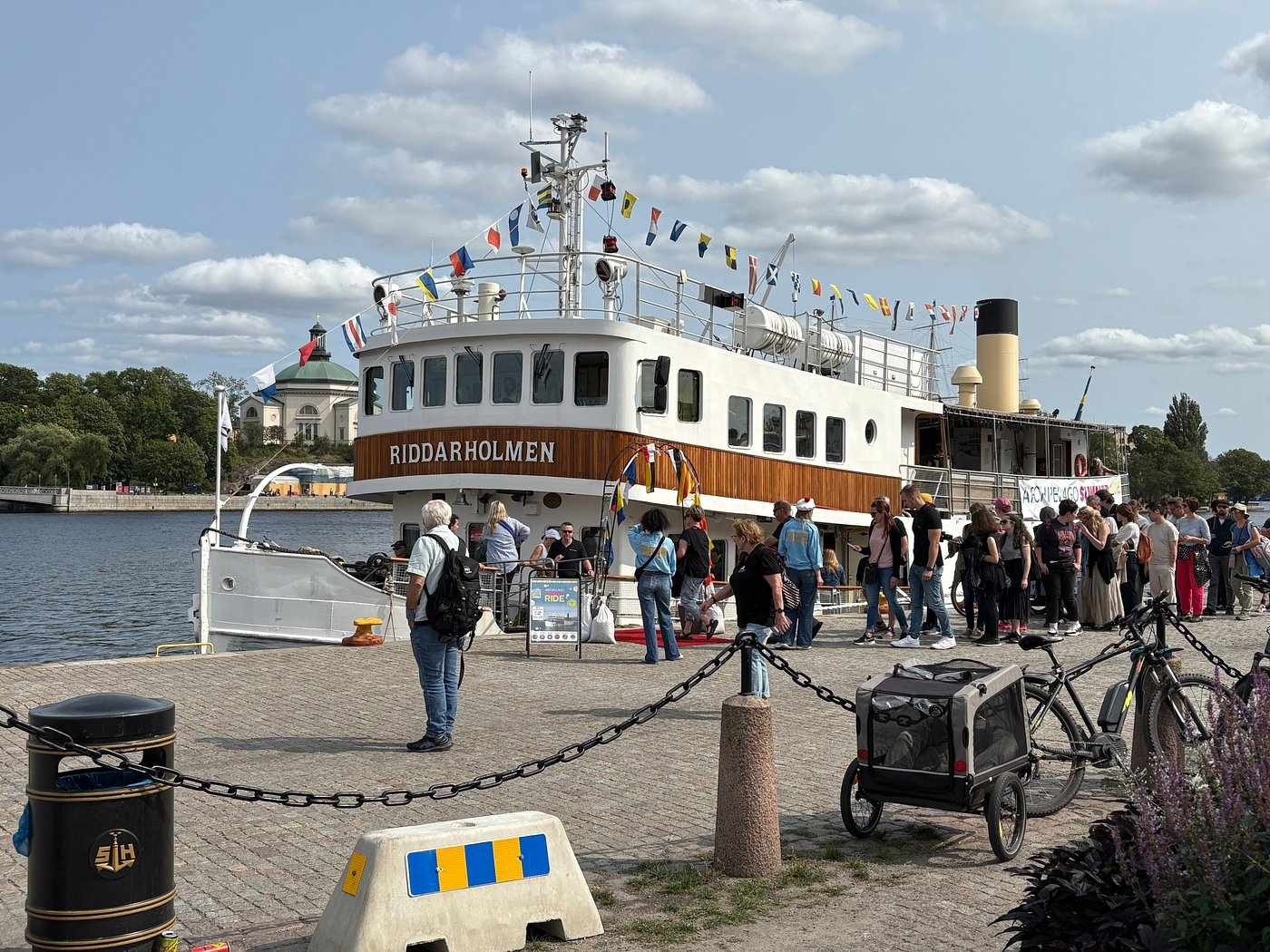 Stockholm Archipelago Tour with Live Guide
