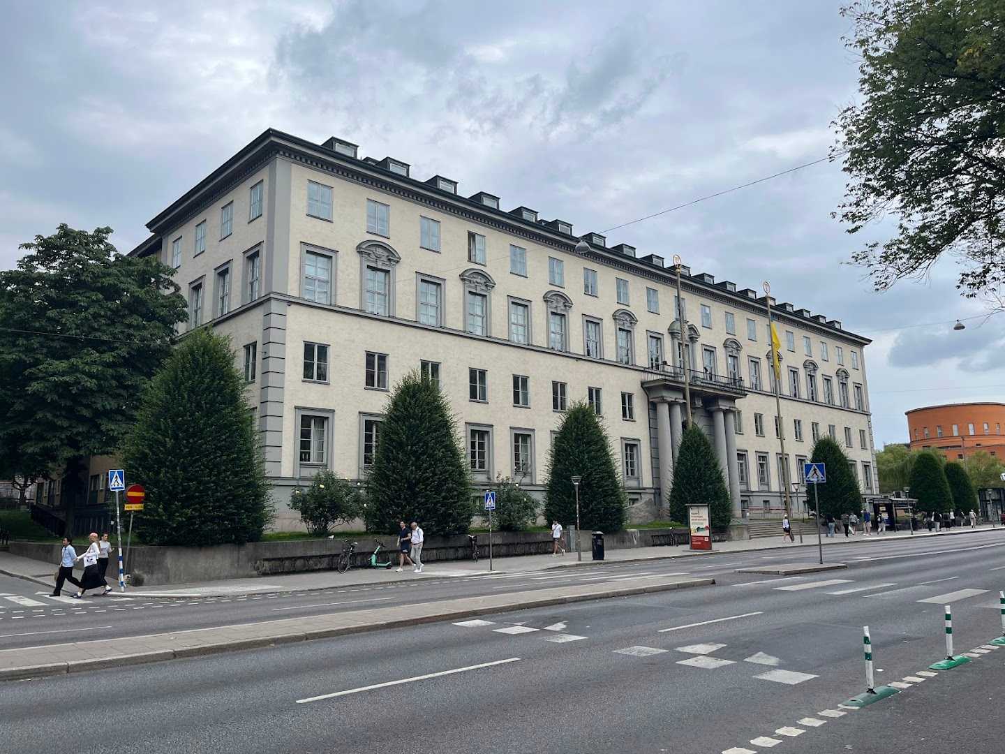 Stockholm School of Economics