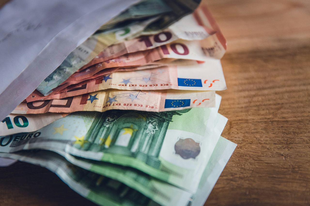Swedish Citizenship Income Requirement 2026