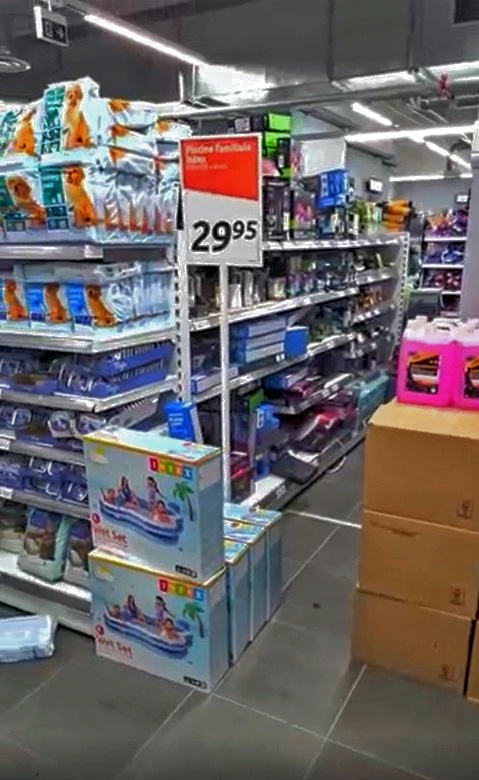 Intérieur du magasin Action Marseille