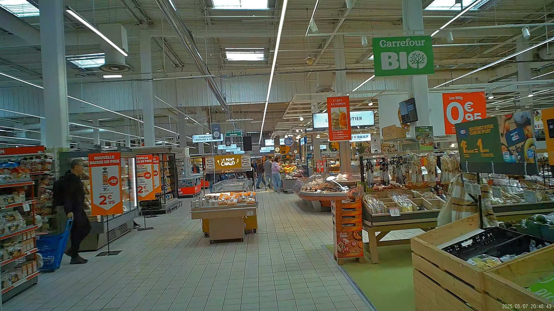 Intérieur du magasin Carrefour Ivry Sur Seine
