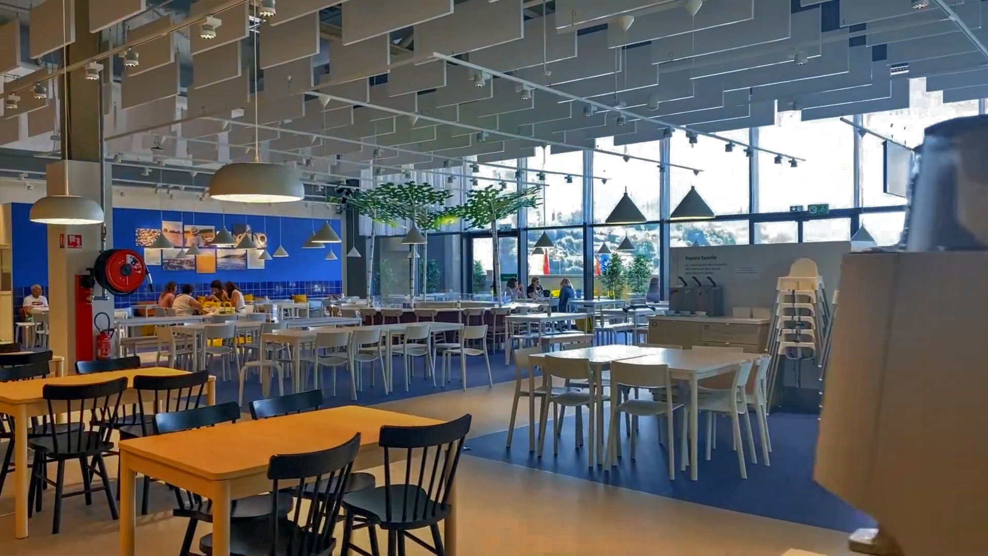 Intérieur du magasin IKEA Nice Saint-Isidore