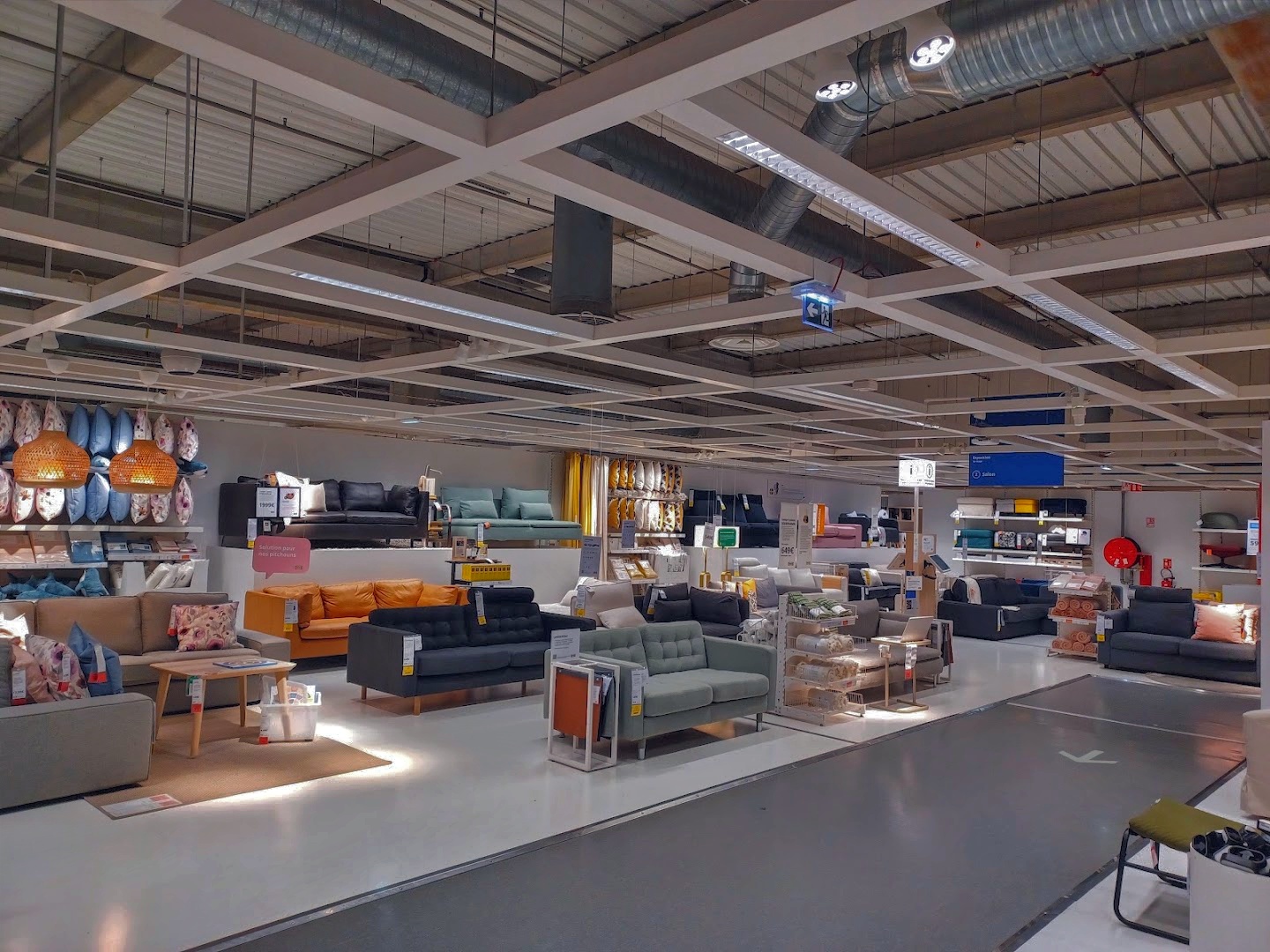 Intérieur du magasin IKEA Toulouse-Roques