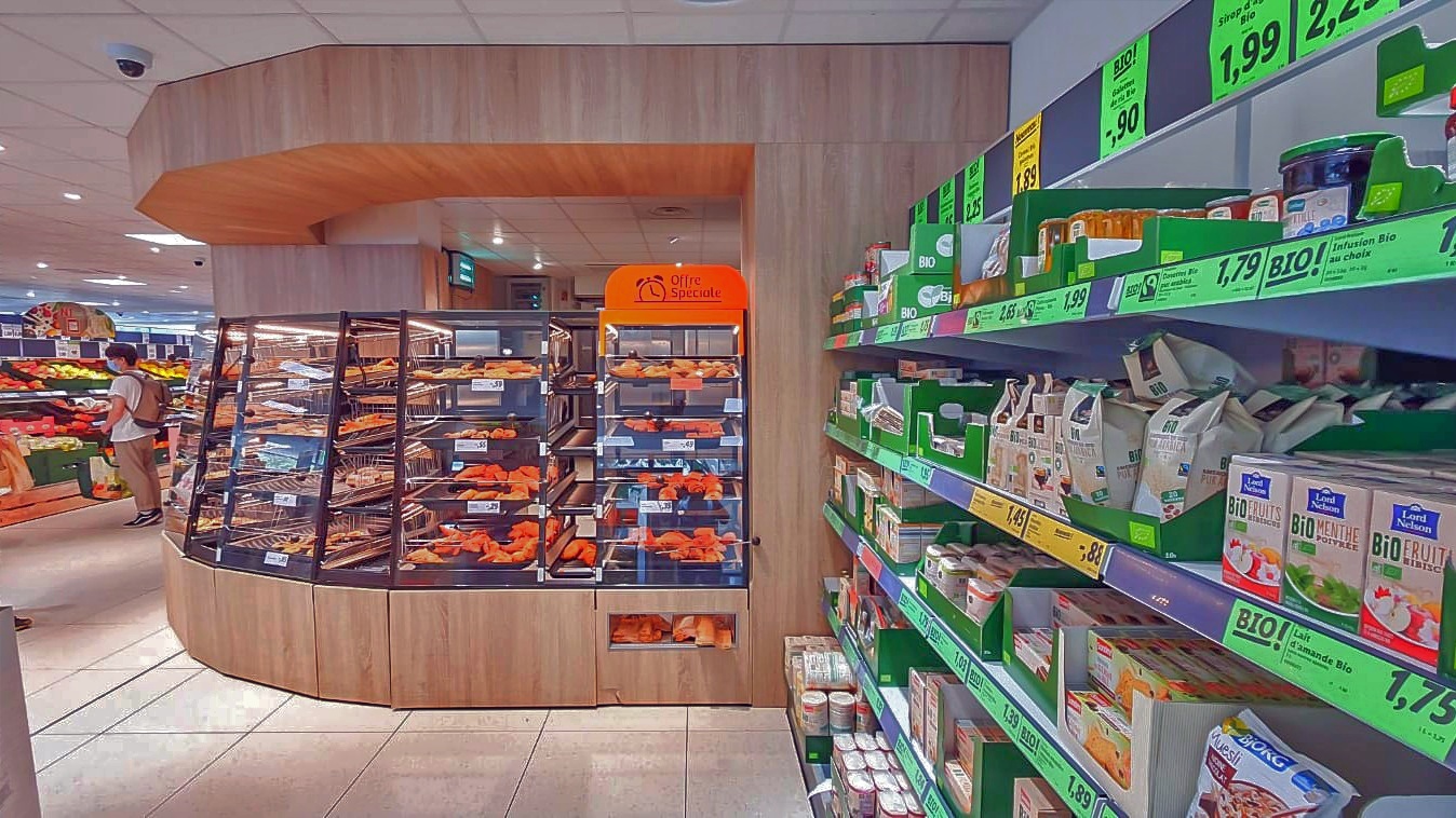 Intérieur du magasin LIDL 84 cr charlemagne