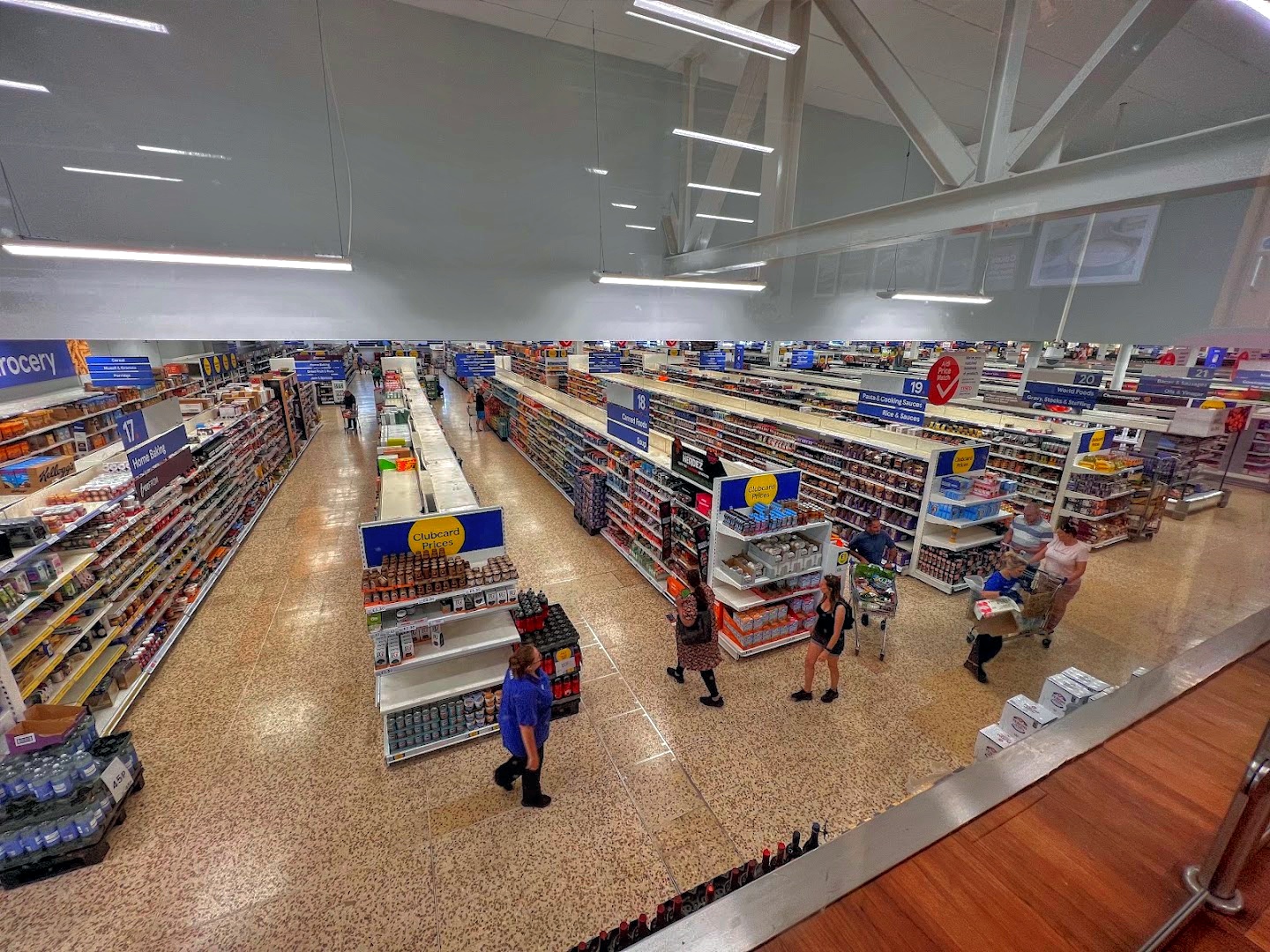 Tesco Extra Interior