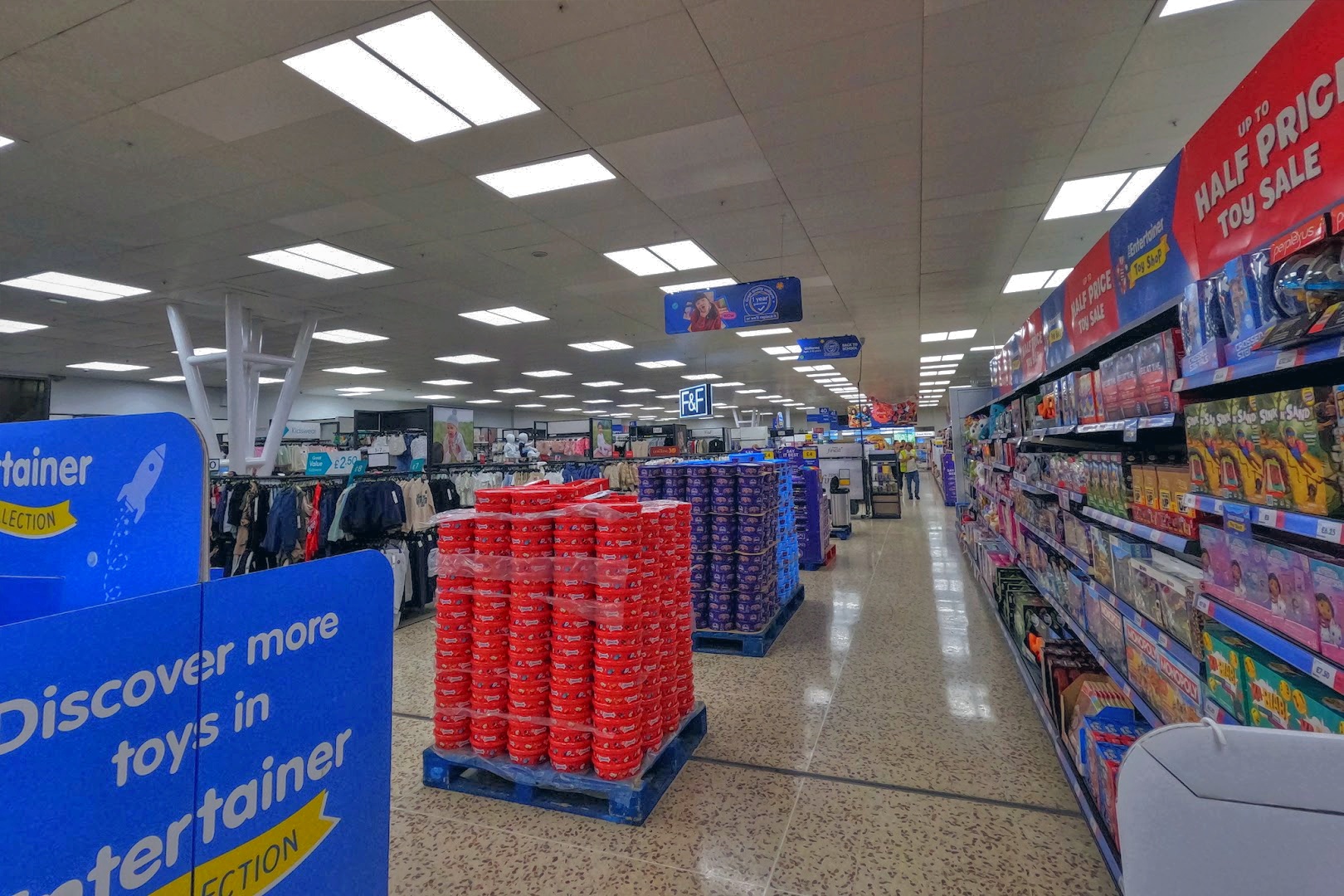Tesco Extra Interior